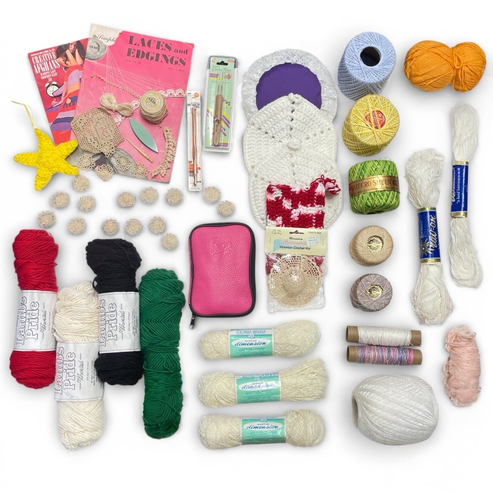 Crochet Knitting Bundle Lambs Pride Yarn Boye Crochet Hooks Thread Supplies